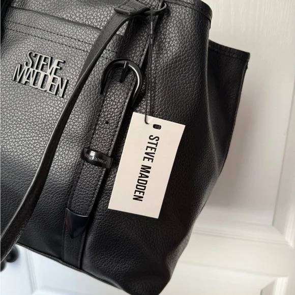 Steve Madden Black Tote Bag - Picture 4 of 9